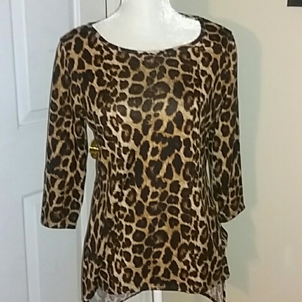 Classy leopard top